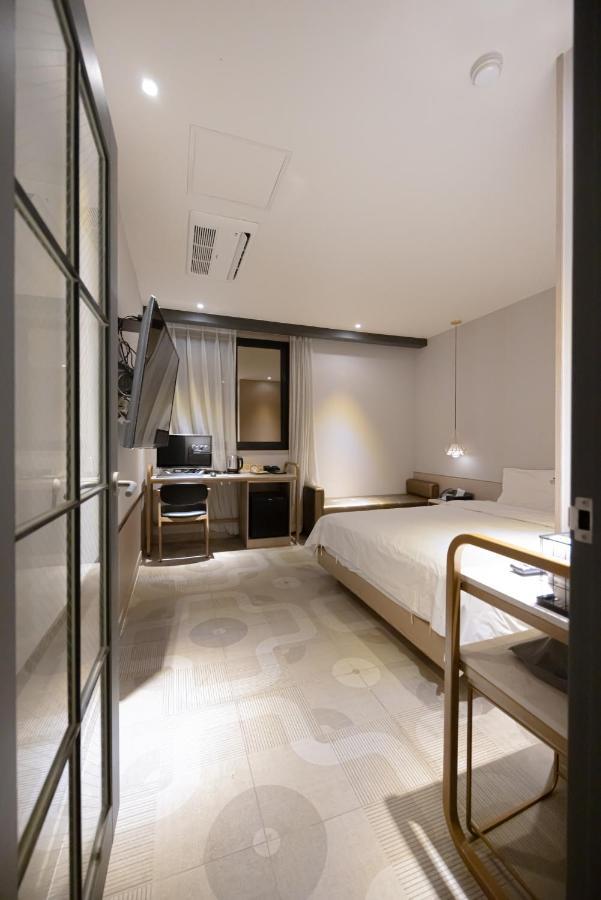 Hound Hotel Seomyeon-Beomcheon Pusan Exteriér fotografie